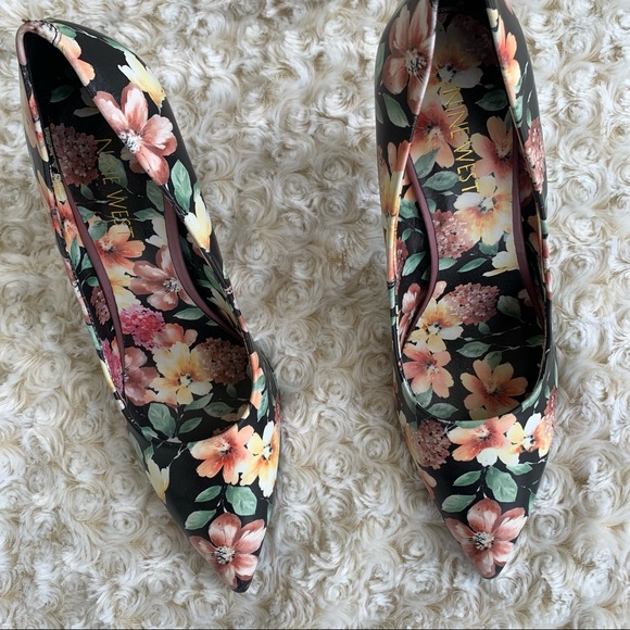 Sold!Nine west floral Heels pumps - Picture 5 of 11